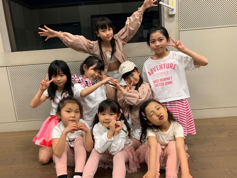 めぐみ梨華<br>ジャグリングショー